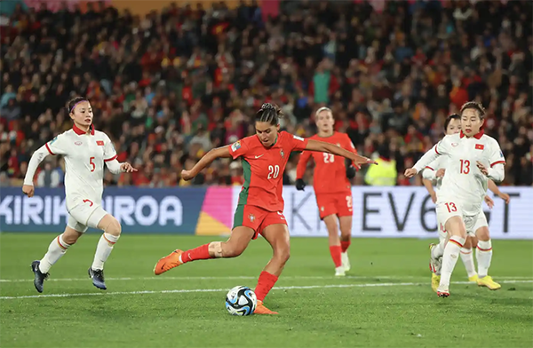 Pha dứt điểm của Nazareth. Ảnh: Getty Images