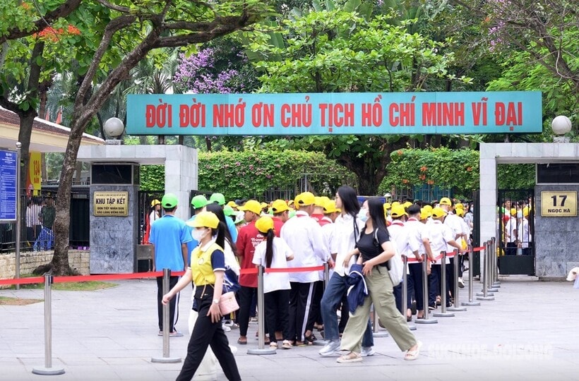 Đây cũng là dịp để Nhân dân Việt Nam ghi nhớ công ơn của Chủ tịch Hồ Chí Minh - vị lãnh tụ vĩ đại đã cống hiến cả cuộc đời mình cho nền độc lập của nước nhà.