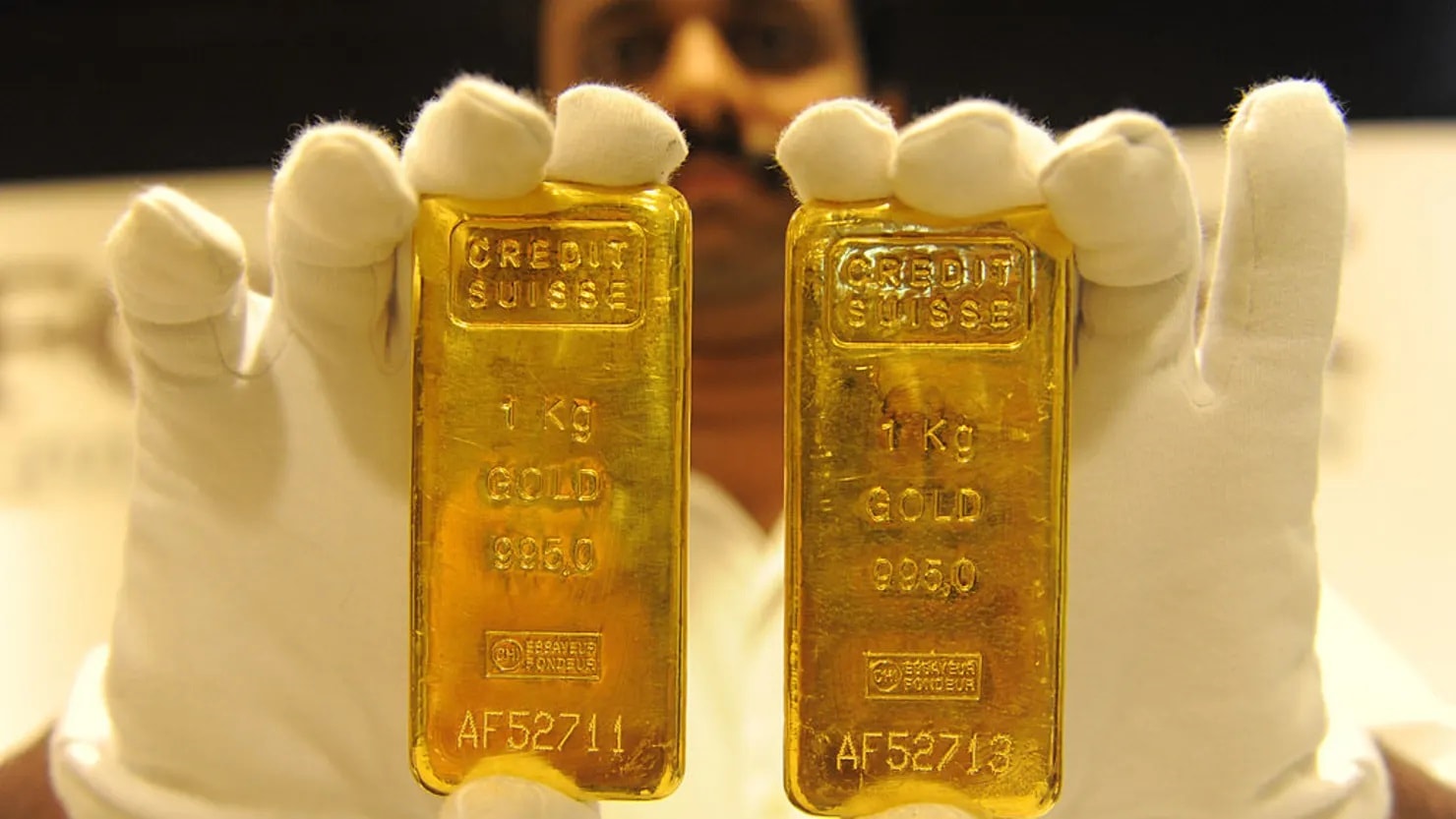 Giá vàng hôm nay (29-1): Đảo chiều tăng mạnh