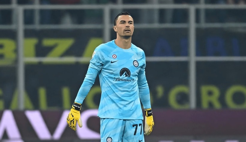 Thủ môn Emil Audero Mulyadi.