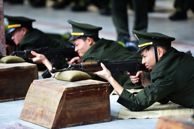 Học viên Học viện An ninh nhân dân trong giờ thực hành. Ảnh: Giang Huy