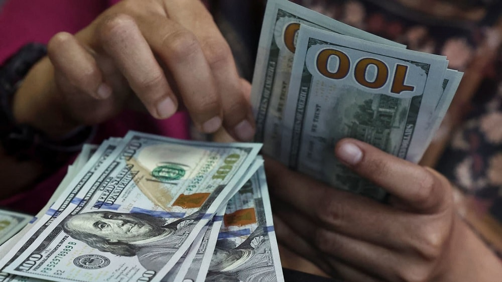 Tỷ giá USD hôm nay (26-4): Đồng USD vật lộn lấy lại đà tăng