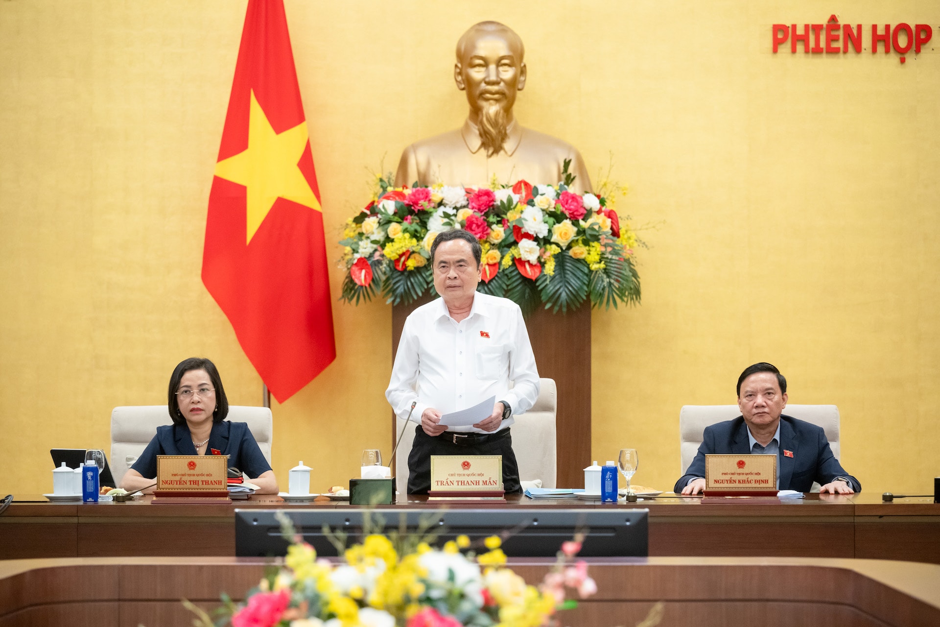 Bế mạc Phiên họp thứ 45 của Ủy ban Thường vụ Quốc hội