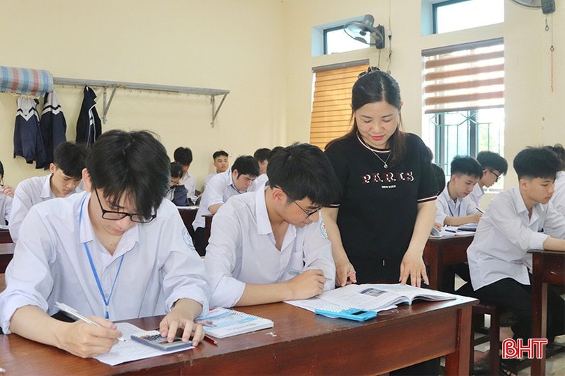 Việc tập trung ôn luyện sẽ giúp các em nắm chắc kiến thức, tự tin bước vào Kỳ thi tốt nghiệp THPT. bqbht_br_img-5468-2-copy.jpg