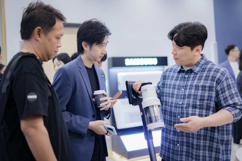 Một mẫu máy hút bụi cầm tay của Samsung, hỗ trợ AI để thay đổi lực hút tự động. Ảnh: Samsung. Một mẫu máy hút bụi cầm tay của Samsung, hỗ trợ AI để thay đổi lực hút tự động. Ảnh: Samsung.