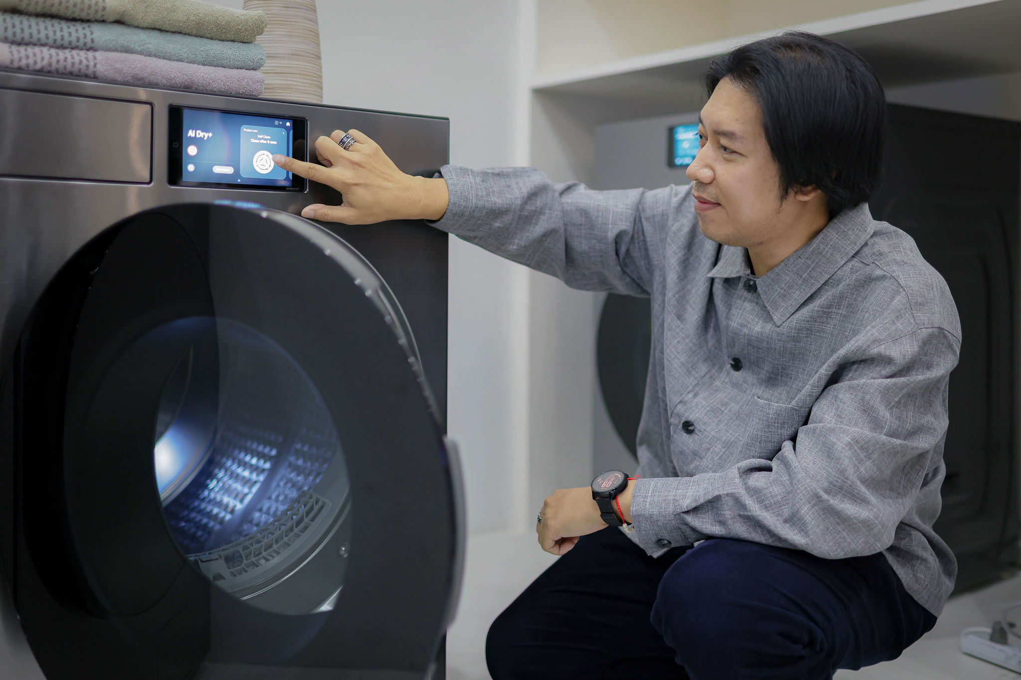 Màn hình cảm ứng trên dòng máy sấy của Samsung. Ảnh: Samsung. Màn hình cảm ứng trên dòng máy sấy của Samsung. Ảnh: Samsung.