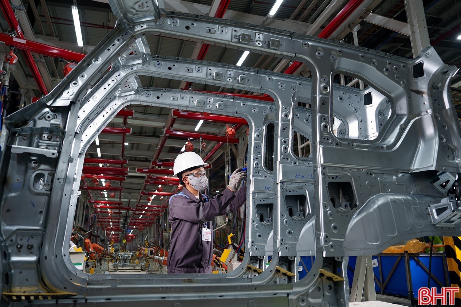 Hà Tĩnh phấn đấu đến năm 2030, tốc độ tăng trưởng bình quân của kinh tế tư nhân đạt khoảng 10 - 12%/năm, cao hơn tốc độ tăng trưởng của nền kinh tế. p0509680.jpg