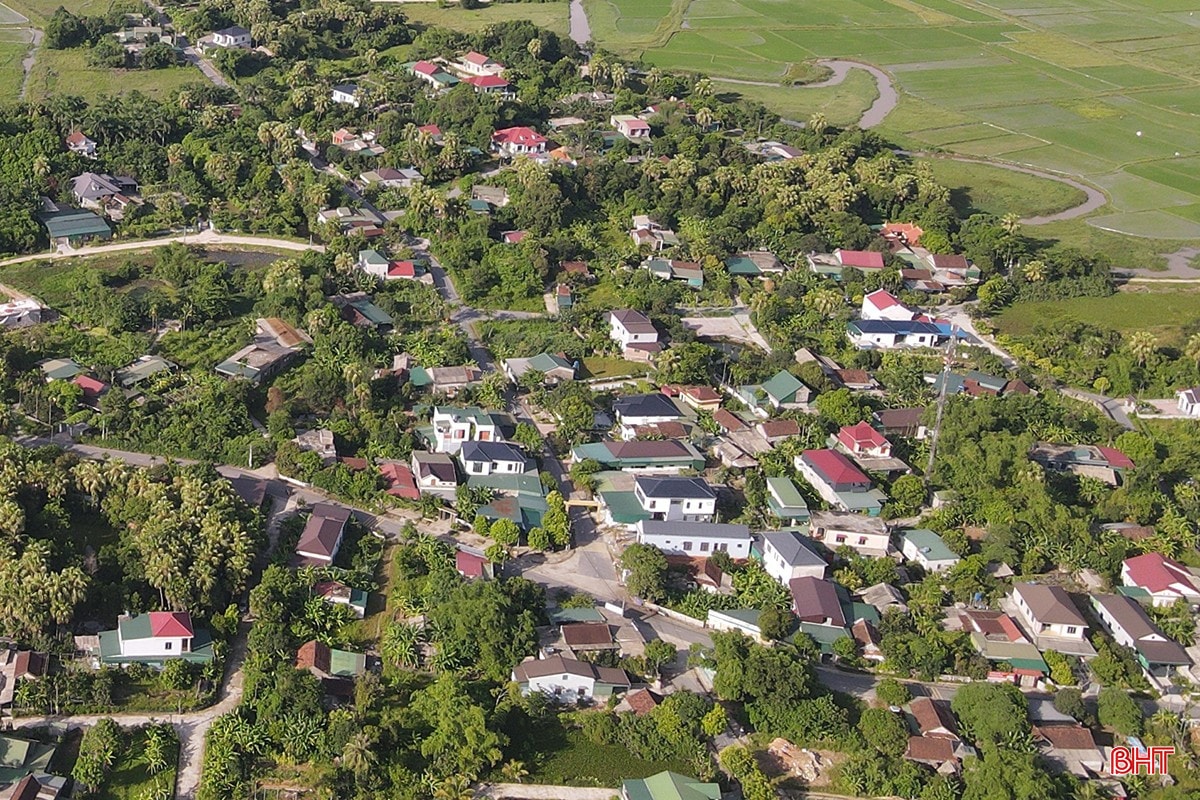 Dự kiến Hà Tĩnh cần xây dựng 35 khu tái định cư phục vụ di dời các hộ dân ảnh hưởng dự án đường sắt tốc độ cao trên trục Bắc - Nam. bqbht_br_duong-sat-toc-do-cao-qua-ha-tinh111.jpg