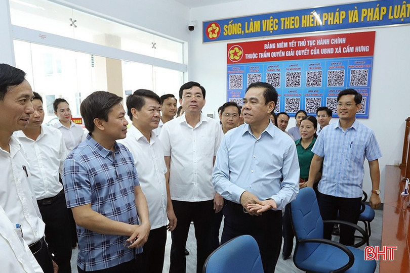 bqbht_br_chu-tich-kiem-tra-chinh-quyen-2-cap-7124.jpg