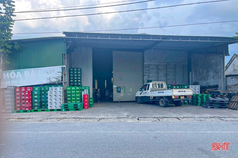 Kho hàng Nguyên Vũ được Phòng Cảnh sát PCCC&CNCH trực tiếp kiểm tra, đánh giá mức độ rủi ro và hướng dẫn nhiều biện pháp phòng chống cháy nổ. bqbht_br_c3.jpg