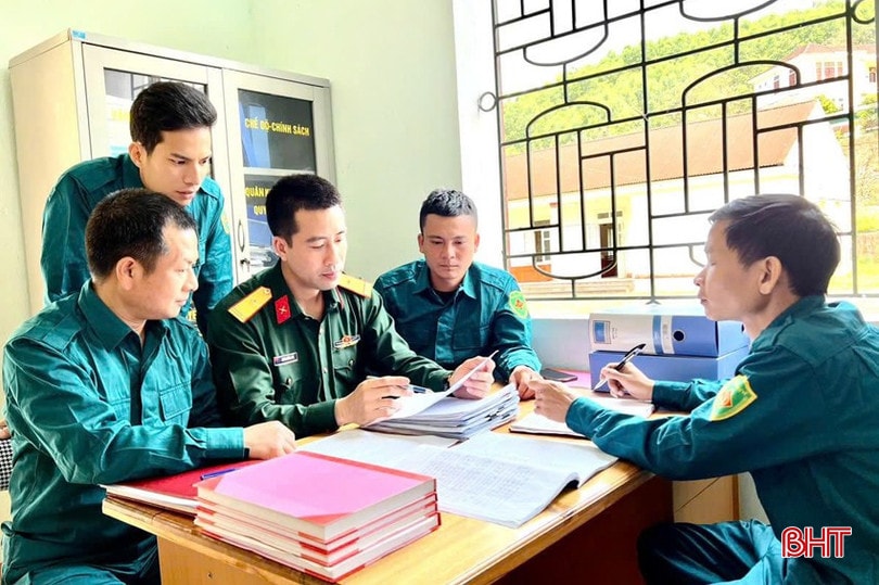 Chỉ huy trưởng các ban chỉ huy quân sự cấp xã thuộc Ban Chỉ huy PTKV 1 - Nam Hồng Lĩnh tiếp thu hướng dẫn, kế hoạch xây dựng bqbht_br_z6941354848485-1ec08fd524ee42fdb1db1de257d688c5.jpg