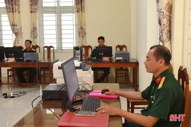 Cán bộ Phòng Chính trị (Ban Chỉ huy PTKV 1 - Nam Hồng Lĩnh) xây dựng kế hoạch triển khai thực hiện xây dựng bqbht_br_4.jpg