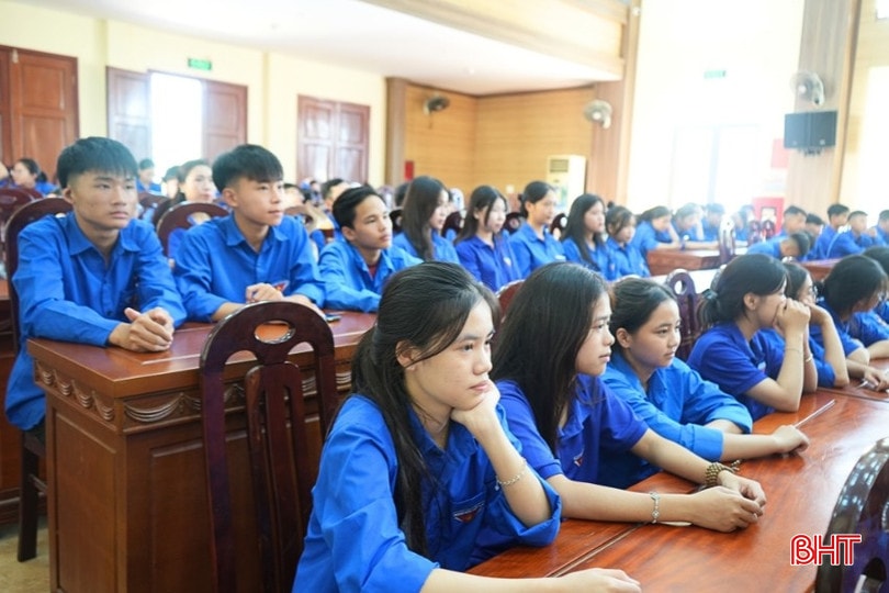 Đoàn viên thanh niên tham gia chương trình sinh hoạt chính trị bqbht_br_bbb.jpg