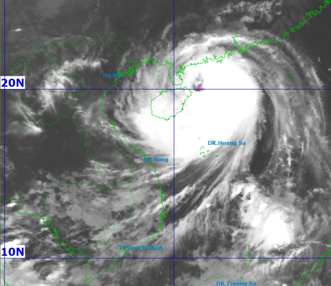 Ảnh vệ tinh cơn bão lúc 7h hôm nay. Ảnh: NCHMF