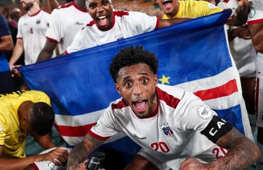 Cape Verde lần đầu giành vé dự World Cup.