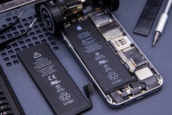 Những điểm bất lợi khi mua iPhone đã thay pin