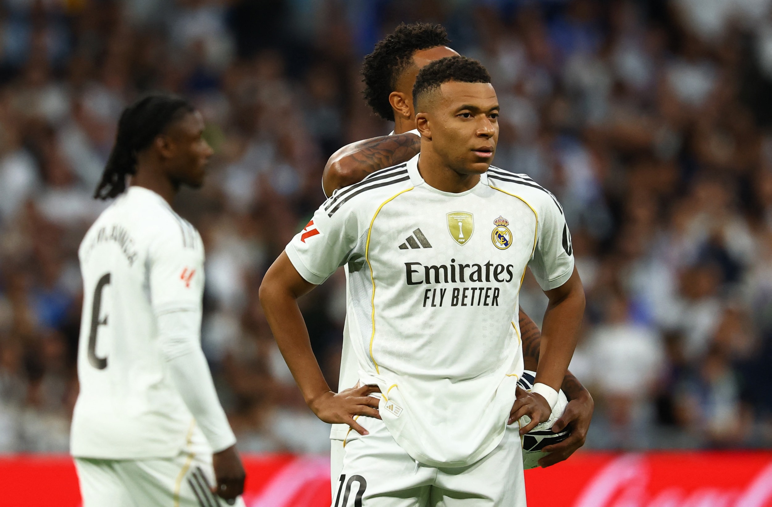 Real Madrid có màn thể hiện ấn tượng trên sân nhà.