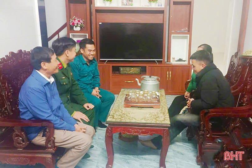 179 công dân phường Hoành Sơn đủ điều kiện gọi khám sơ tuyển. bqbht_br_z7184566300873-a05ea179e1dfb46ca4a03fcf39ae29c0.jpg
