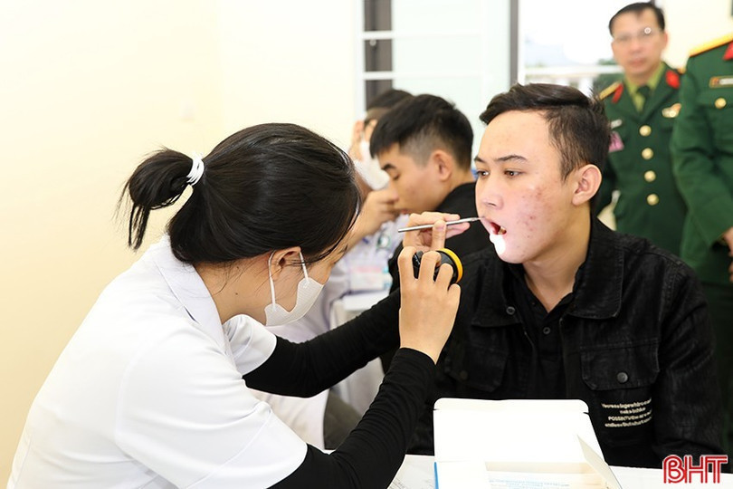 Hiện nay, các phường, xã phía Nam Hà Tĩnh đang tập trung cho công tác khám tuyển vào đầu tháng 11/2025. image-4.jpg