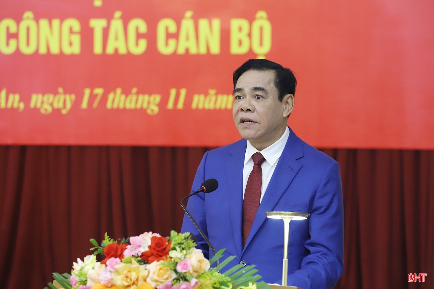 Tân Phó Bí thư Tỉnh ủy Nghệ An Võ Trọng Hải phát biểu nhận nhiệm vụ. bqbht_br_bo-nhiem-3a.jpg