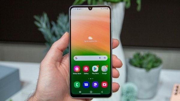 Tùy vào mức độ hỏng và công nghệ màn hình có thể sửa chữa được hay không