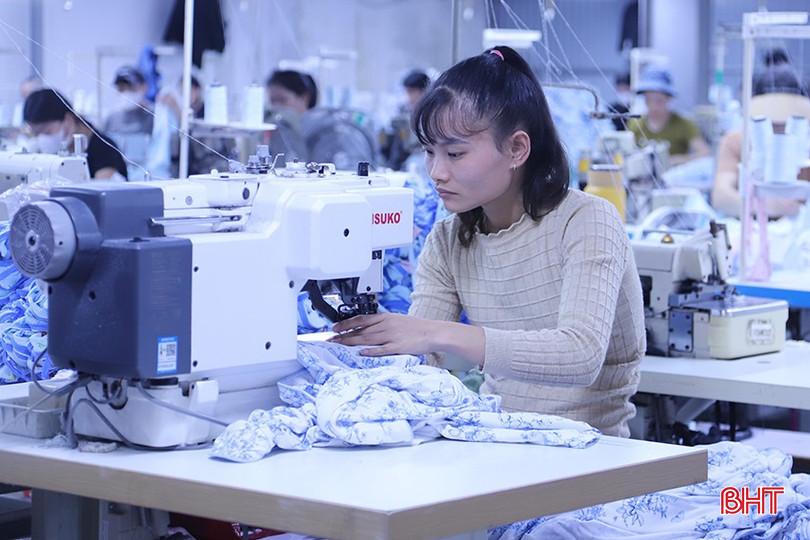 Nhiều cơ hội việc làm ở Hà Tĩnh đang chờ đón lao động, đặc biệt là lao động xa quê. bqbht_br_4.jpg