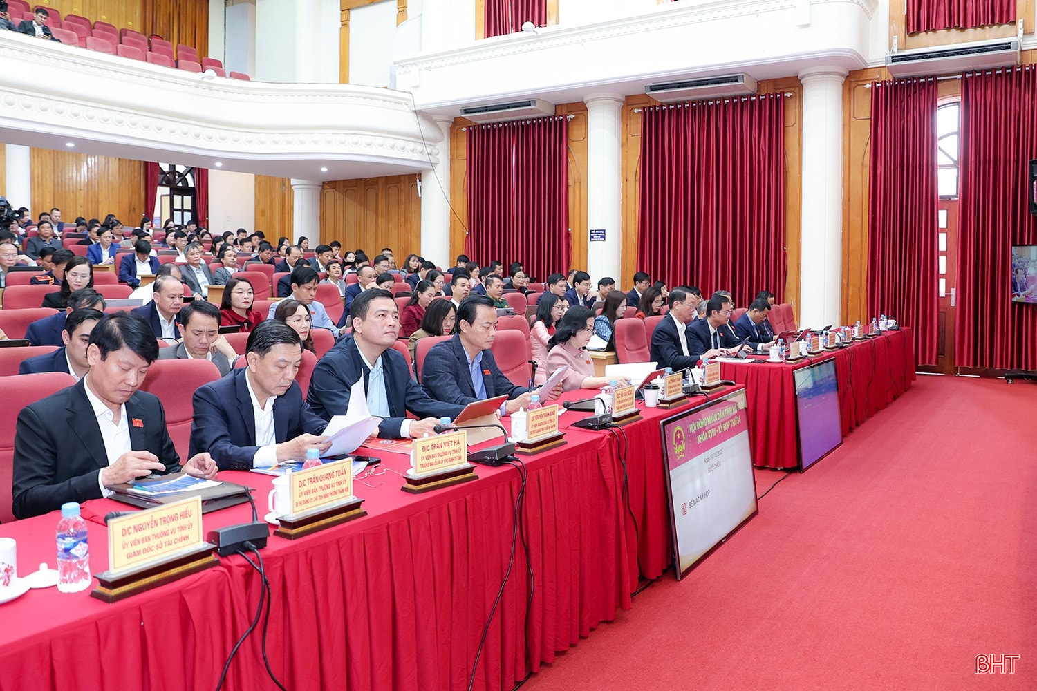 Đại biểu tham dự kỳ họp bqbht_br_a-dai-bieu-img-0396.jpg