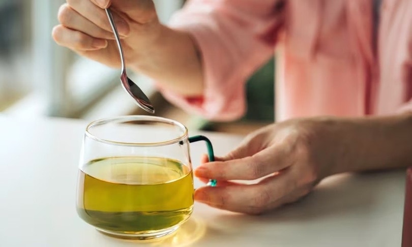 Uống trà xanh đúng thời điểm sẽ mang lại nhiều lợi ích cho sức khỏe. Ảnh: Cleveland Clinic. Uống trà xanh đúng thời điểm sẽ mang lại nhiều lợi ích cho sức khỏe. Ảnh: Cleveland Clinic.