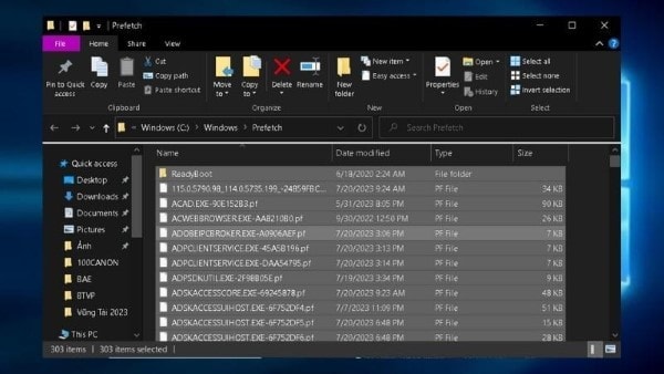 Chọn toàn bộ file > nhấn Delete Chọn toàn bộ file > nhấn Delete