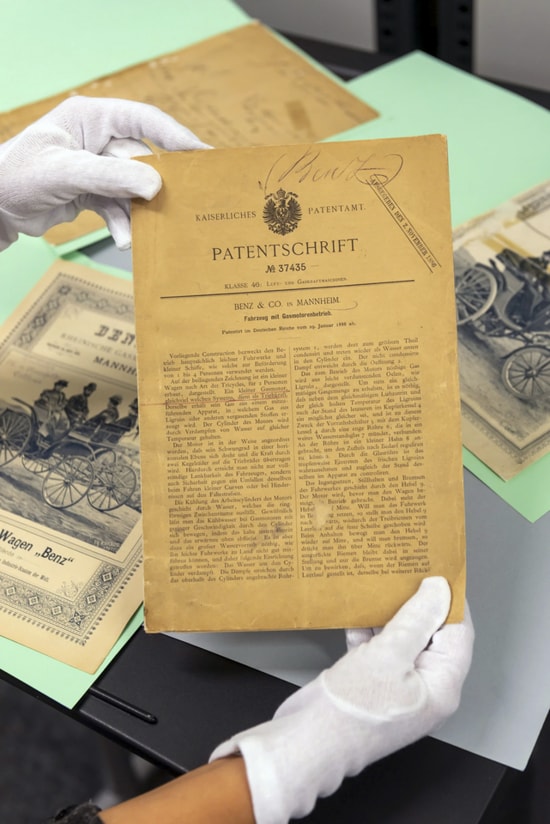 Bằng sáng chế ô tô đầu tiên của Carl Benz
