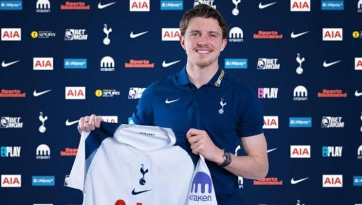 Tiền vệ Conor Gallagher trong màu áo Tottenham