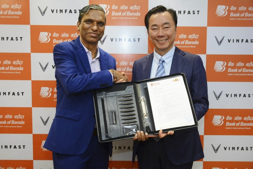 Lễ ký kết giữa VinFast và Bank of Baroda tại Mumbai