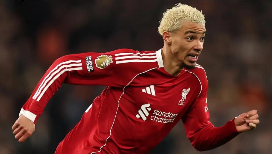 Ekitike là mẫu tiền đạo toàn diện.