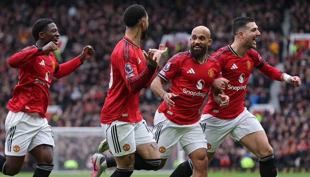 Phong độ thăng hoa kéo dài của Bryan Mbeumo.