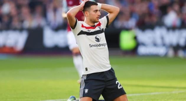 Dalot và khoảnh khắc đáng quên trước West Ham.