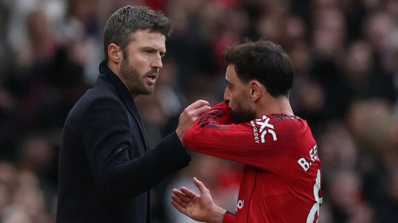 HLV tạm quyền Michael Carrick trong cuộc họp báo sau trận đấu.