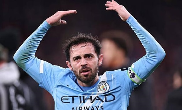 Bernardo Silva thi đấu nỗ lực trong trận gặp Liverpool tại Anfield