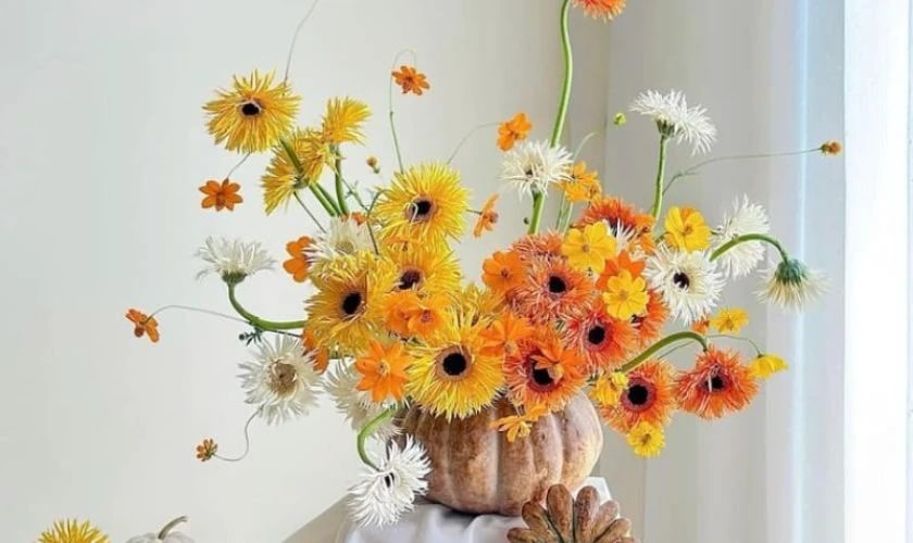 Cách cắm hoa đồng tiền ngày Tết 2026 Bính Ngọ đẹp tại nhà