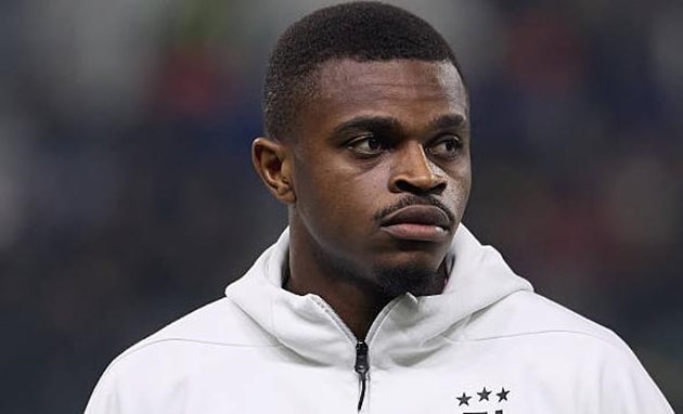 Pierre Kalulu nằm trong tầm ngắm của Manchester United.