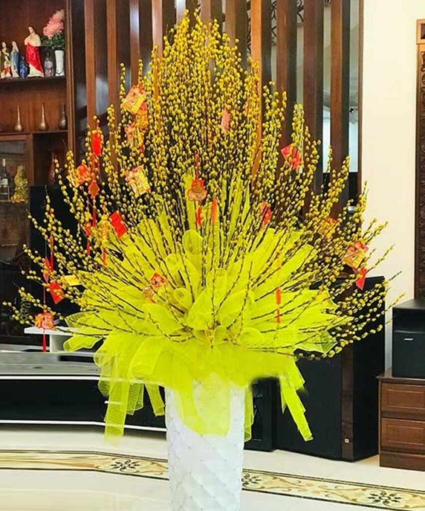 50+ Mẫu nụ tầm xuân đẹp & Cách cắm nụ tầm xuân đón Tết