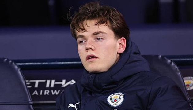 Tài năng trẻ Sverre Nypan đối mặt với thử thách kiên nhẫn tại Manchester City.