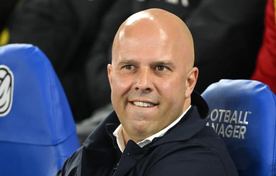 HLV Arne Slot trong mùa giải đầu tiên dẫn dắt Liverpool