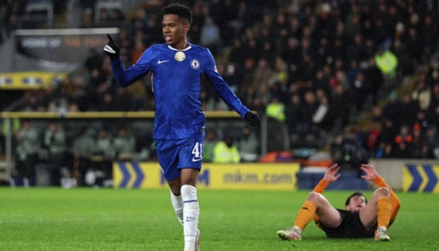 Cầu thủ trẻ Estevao ghi bàn thắng nâng tỷ số lên 3-0