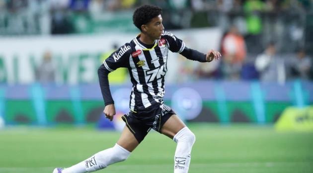 Con trai của Robinho đang gây sốt tại Brazil và châu Âu.