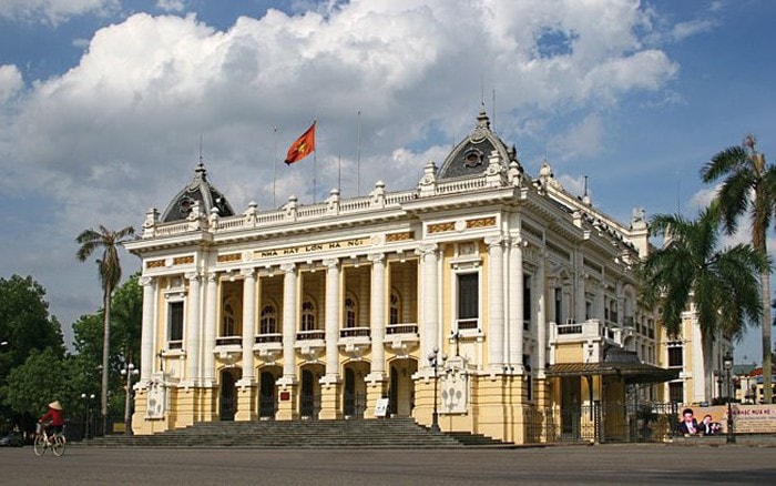 Nhà hát Lớn Hà Nội đóng cửa 1 năm để tu bổ