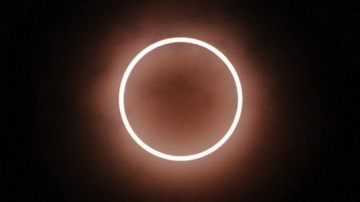 Chùm ảnh nhật thực hình khuyên tại các nước - Tuổi Trẻ Online