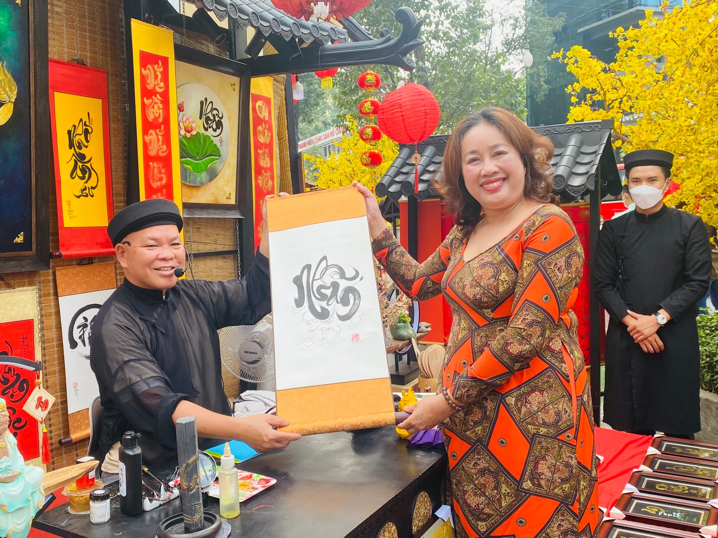 Dân Sài Gòn xin chữ gì trong ngày đầu năm mới?