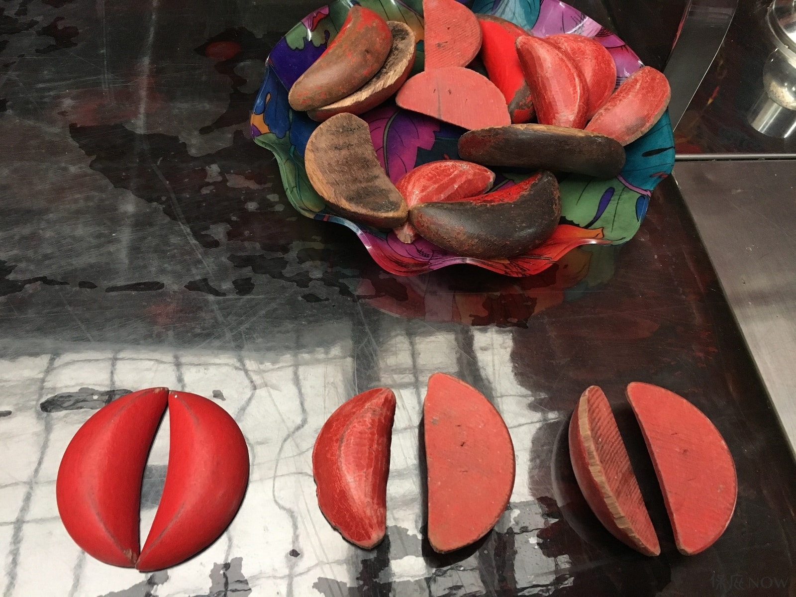 Xin keo (掷筊) - Gieo mảnh trúc, cầu điều may