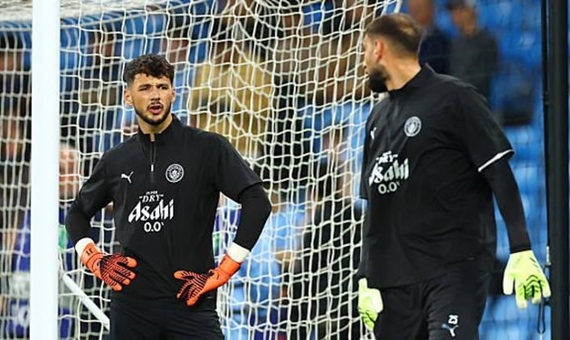 James Trafford ngỡ ngàng trước thương vụ Gianluigi Donnarumma của Manchester City
