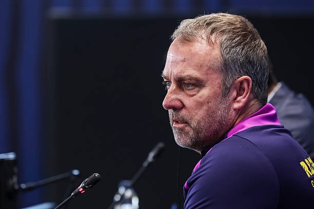 HLV Hansi Flick tin rằng Barcelona có thể lội ngược dòng trước Atletico Madrid.